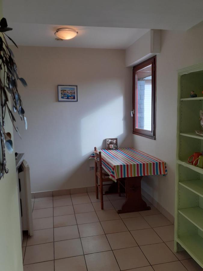 Chez Christine Bed & Breakfast Noyal-Pontivy Eksteriør bilde