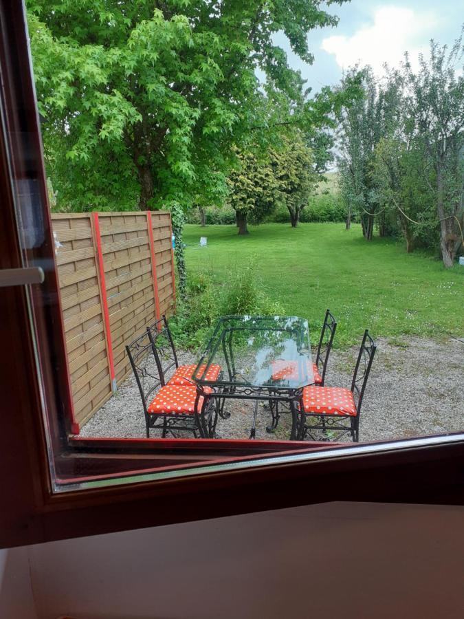 Chez Christine Bed & Breakfast Noyal-Pontivy Eksteriør bilde